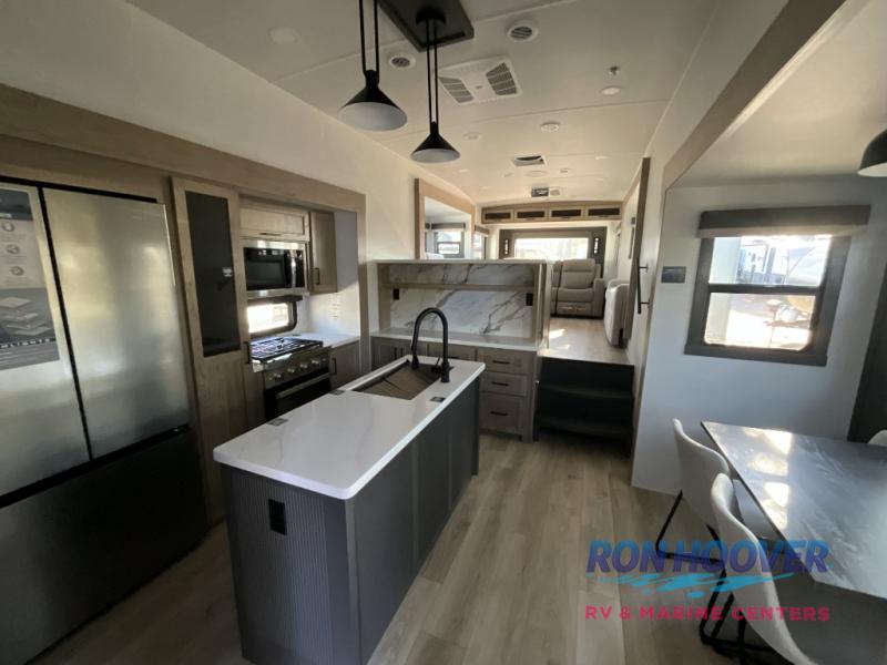 2026 FOREST RIVER 402CFL - Image 3