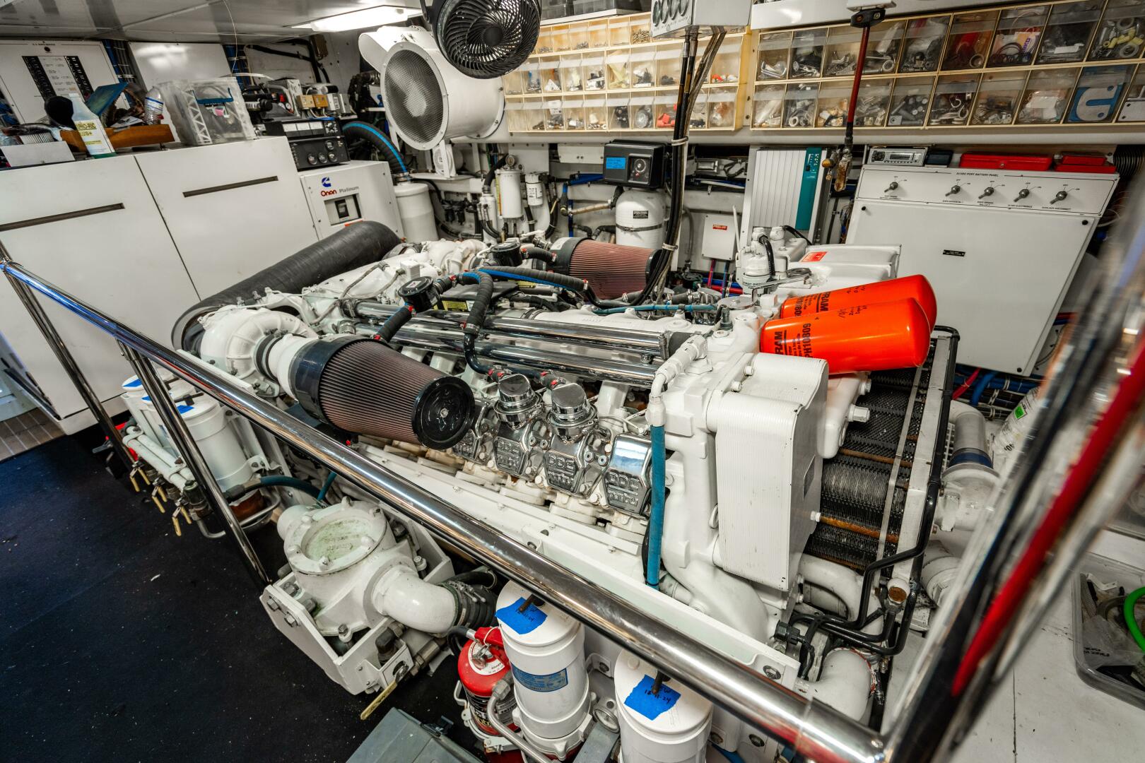 2001 Hatteras 100 Motor Yacht - Image 100