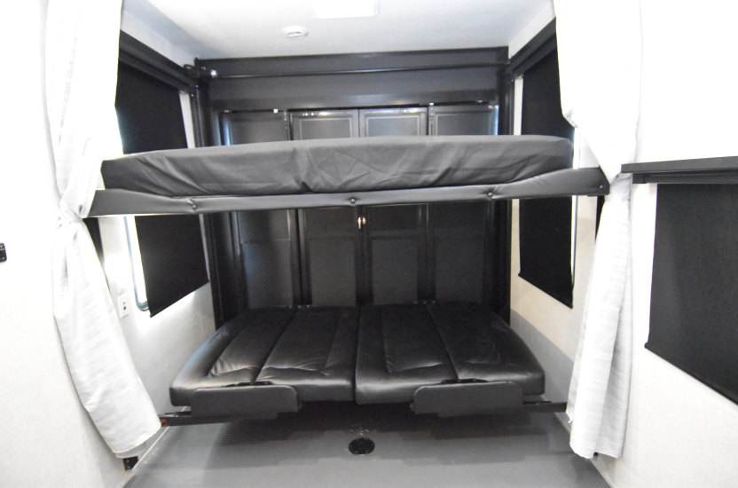2025 Eclipse Attitude Wide Lite 5th Wheel 39A15G - Image 31