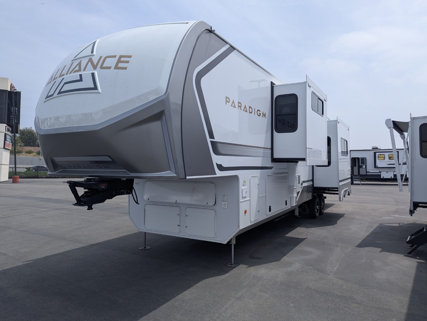2026 Alliance RV Paradigm 382RK - Image 2