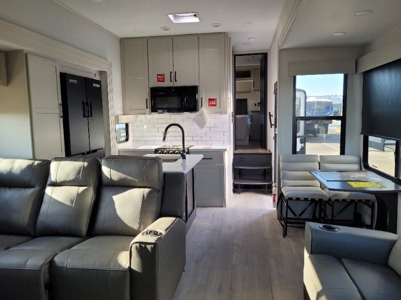2026 Grand Design Momentum G-Class Fifth Wheel 394G - Image 17