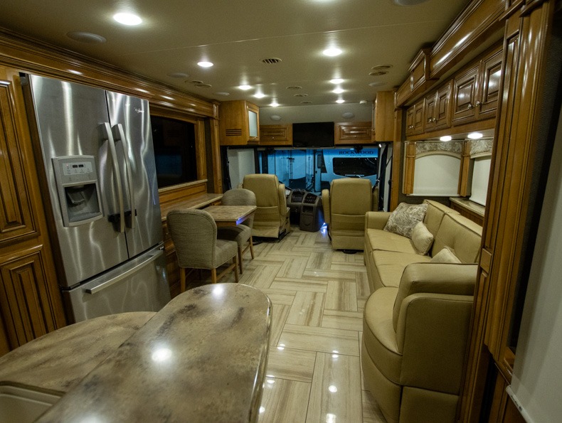 2015 Thor Motor Coach Tuscany 40KQ - Image 23