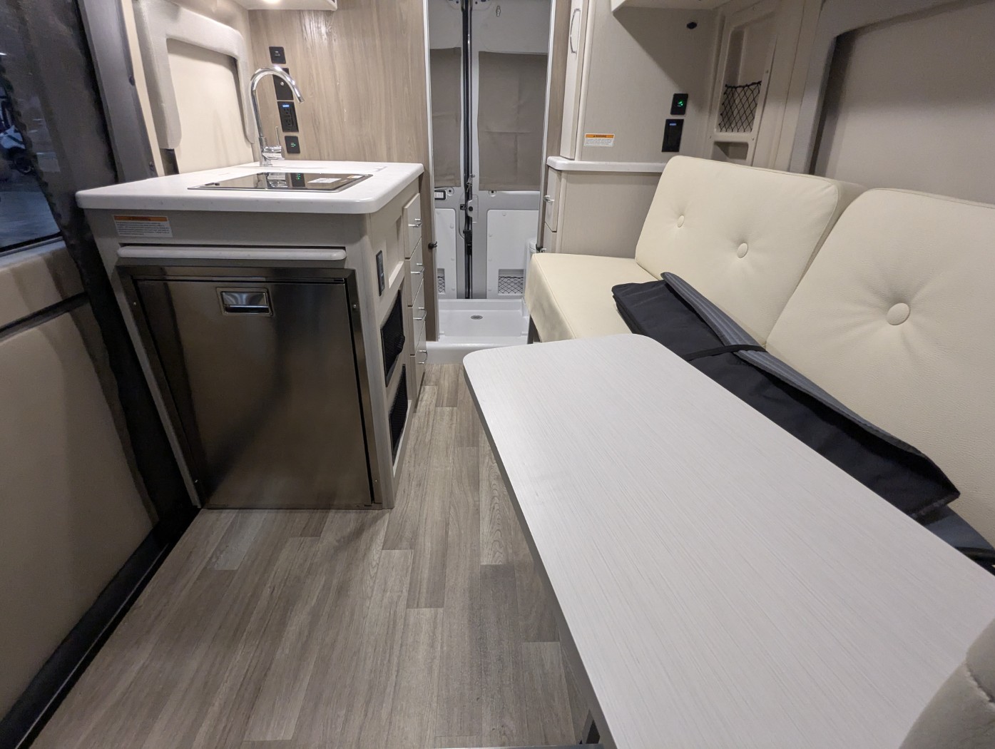 2024 Thor Motor Coach Rize 18M - Image 23