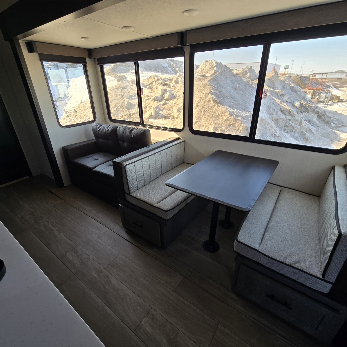 2026 CHEROKEE ARCTIC WOLF 3750 SUITE - Image 14