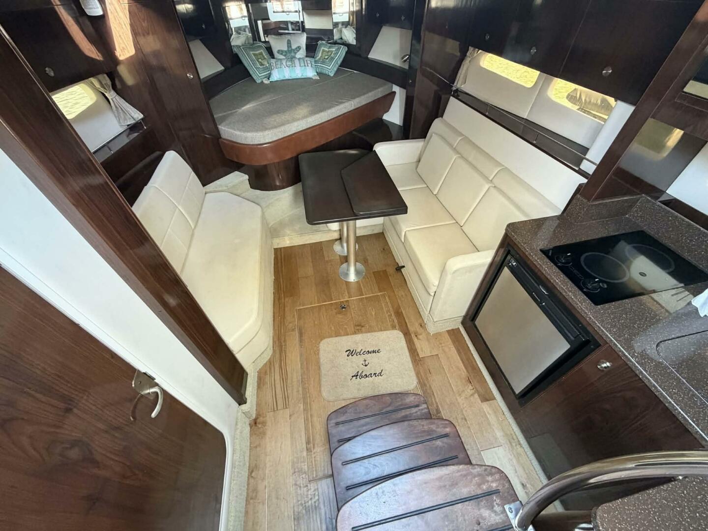 2016 Sea Ray 350 Sundancer - Image 39