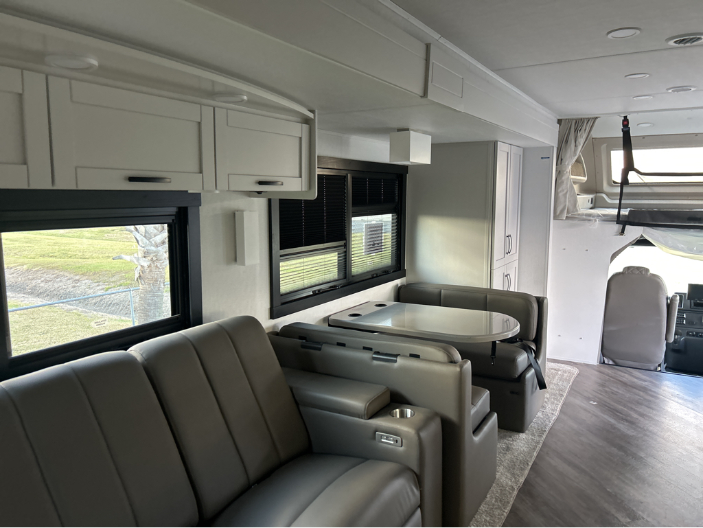 2026 JAYCO SENECA 37K - Image 21