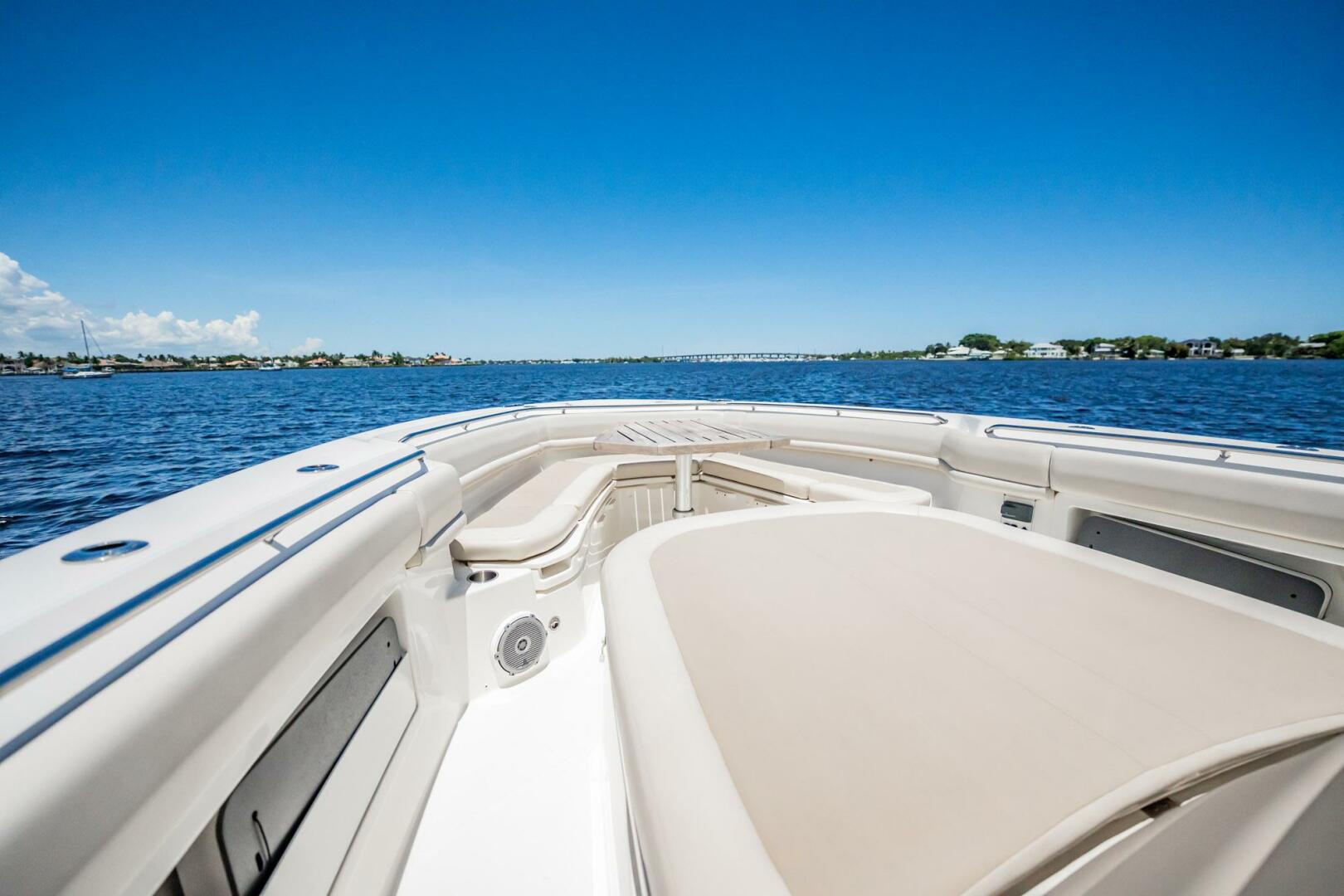 2018 Boston Whaler 380 Outrage - Image 12