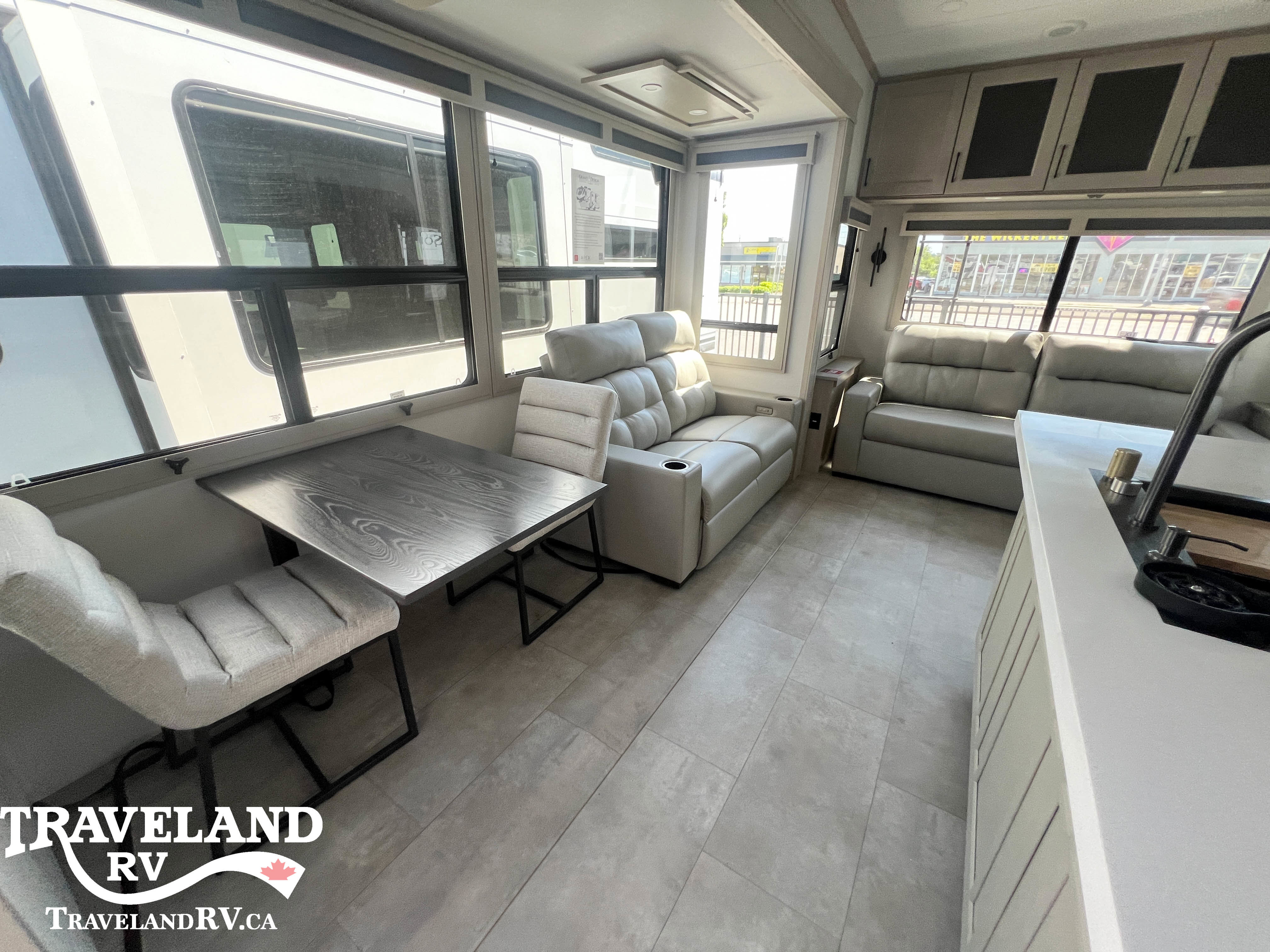 2025 Grand Design Solitude 310GK - Image 15