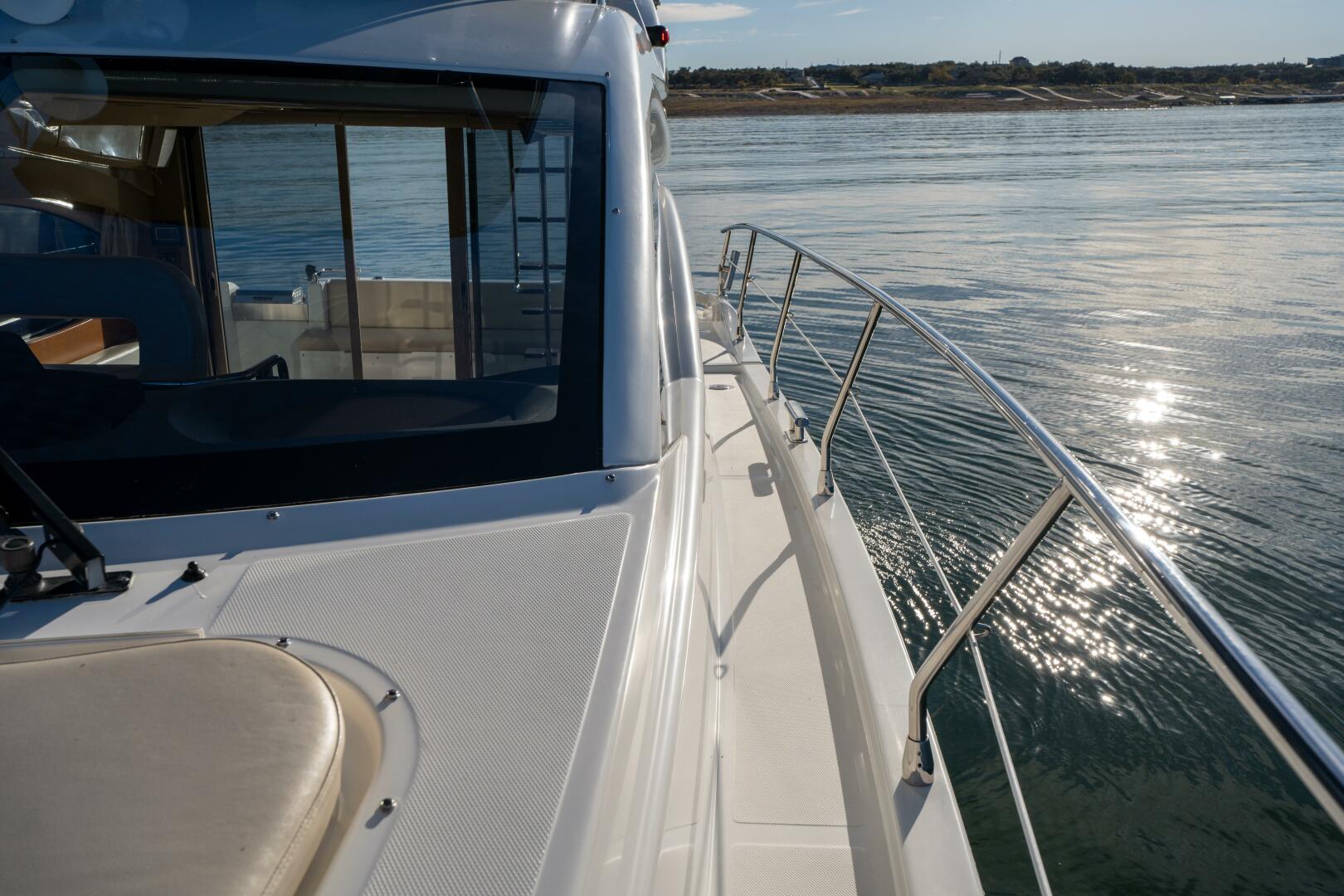 2013 Azimut 40 Flybridge - Image 87