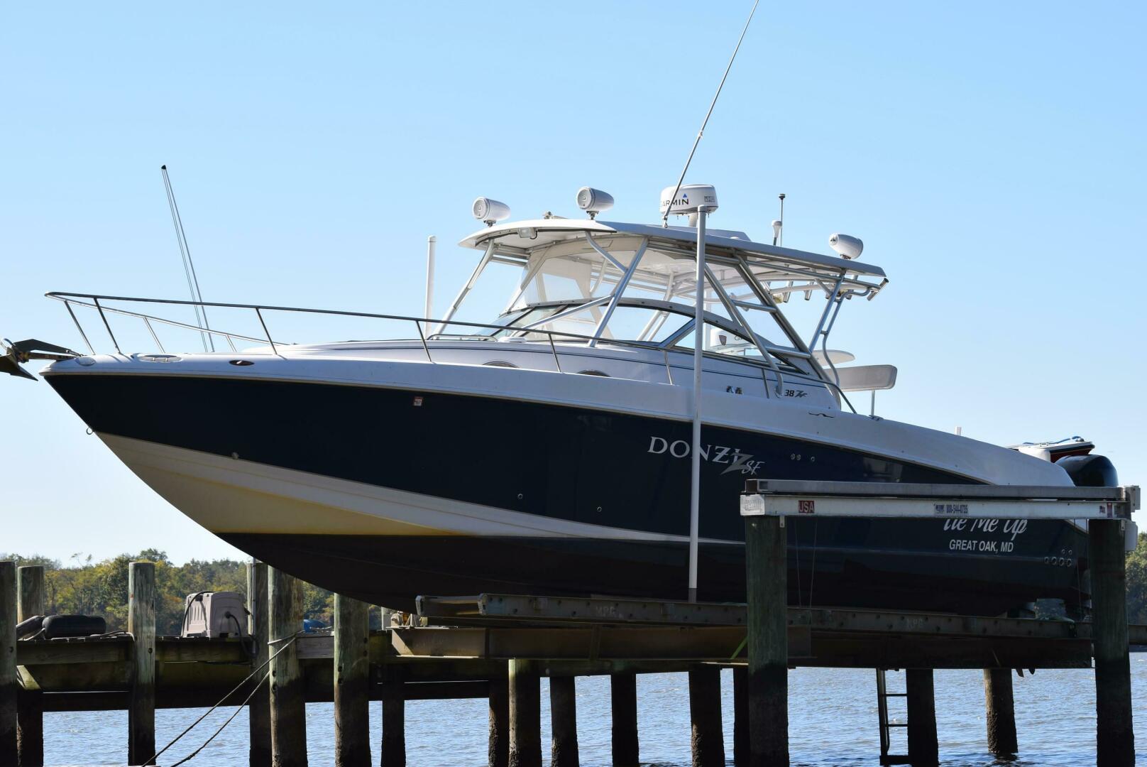 2005 Donzi 38 ZSF - Image 6