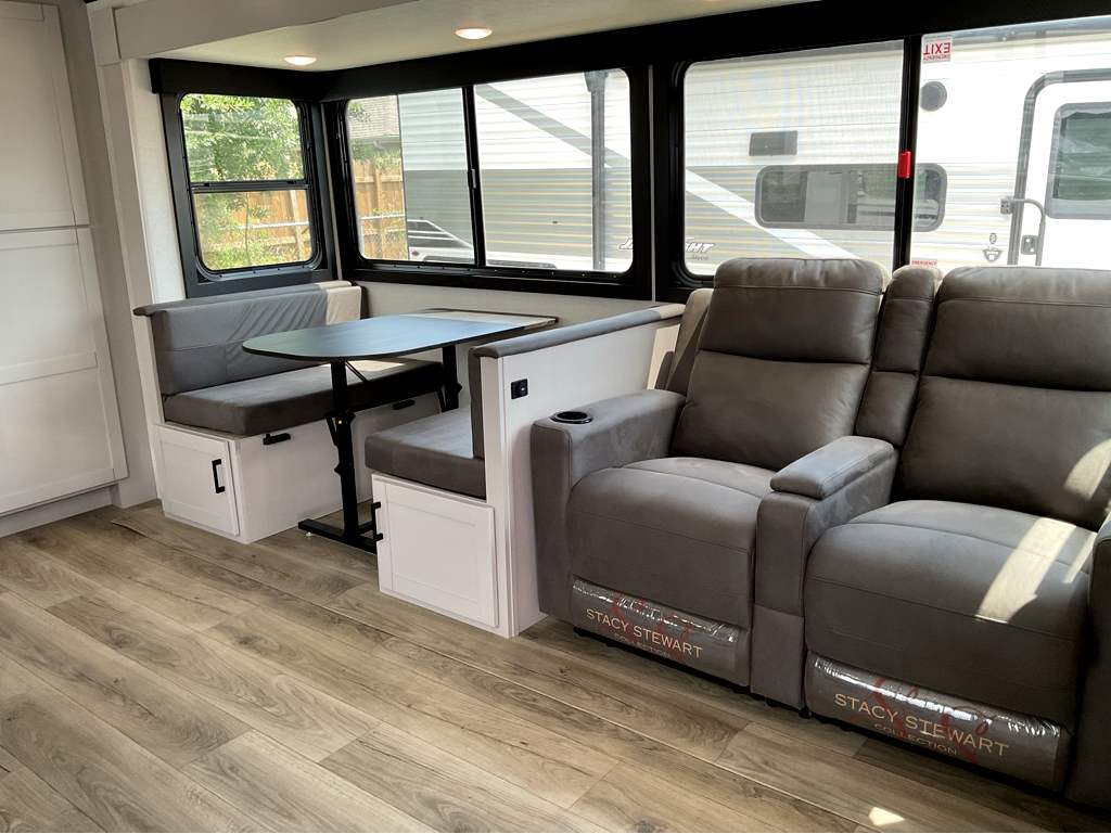 2026 JAYCO Jay Feather 30 RKB - Image 15