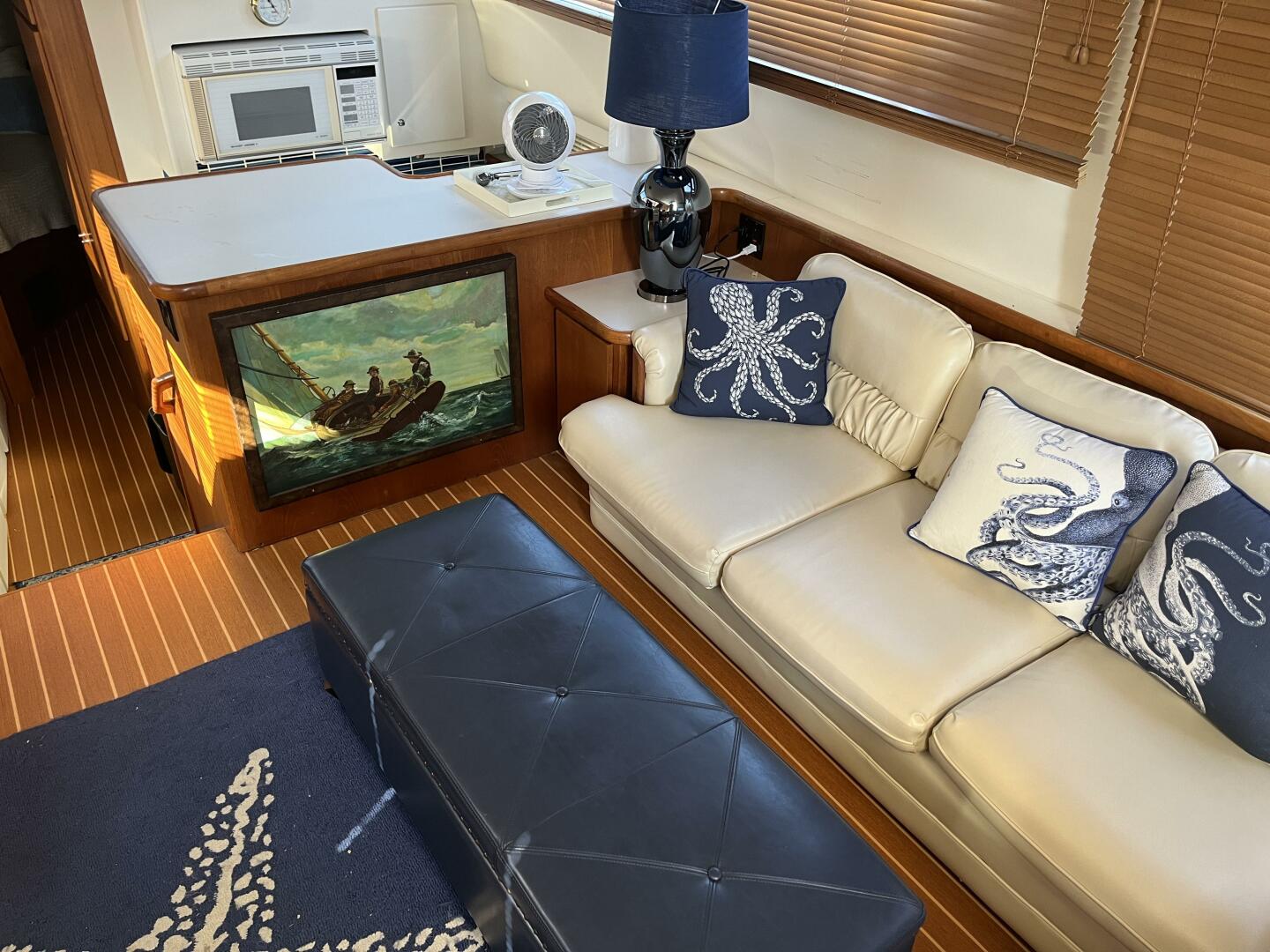 1995 Carver 440 Aft Cabin - Image 4
