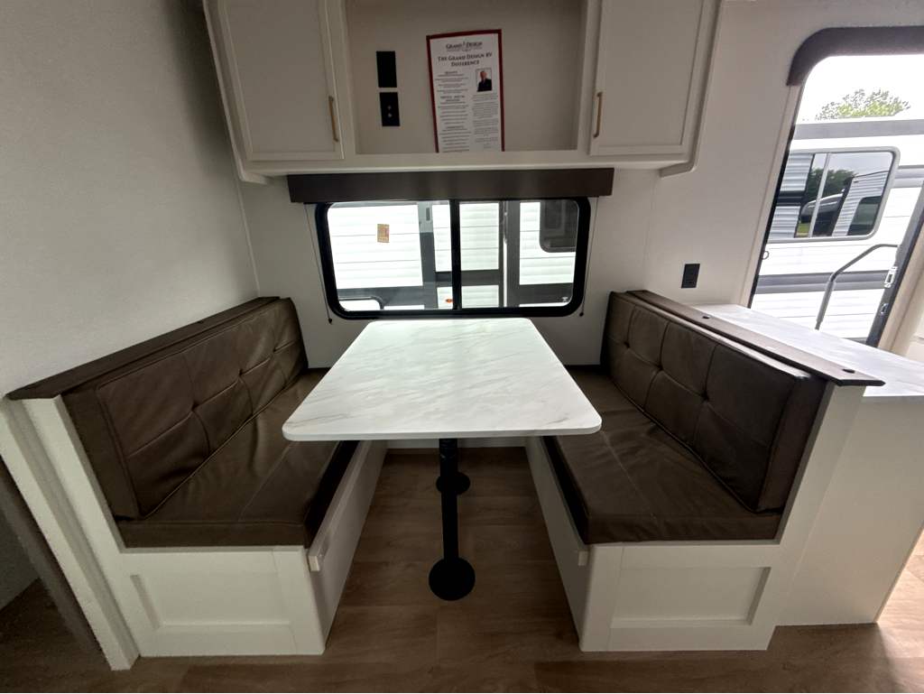 2026 GRAND DESIGN TRANSCEND 25MLX - Image 12