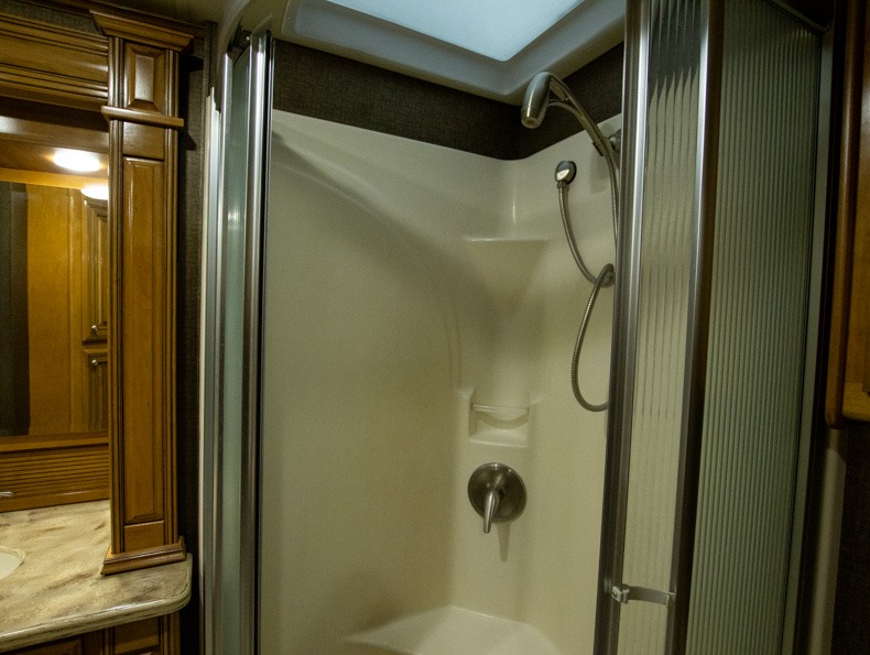 2015 Thor Motor Coach Tuscany 40KQ - Image 15