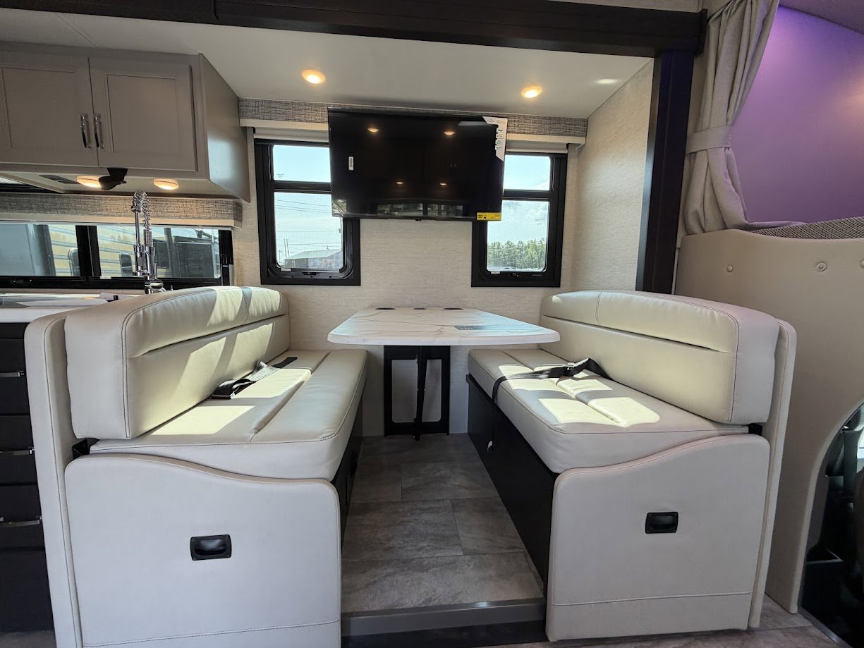 2026 THOR MOTOR COACH MAGNITUDE GRAND X32 - Image 24