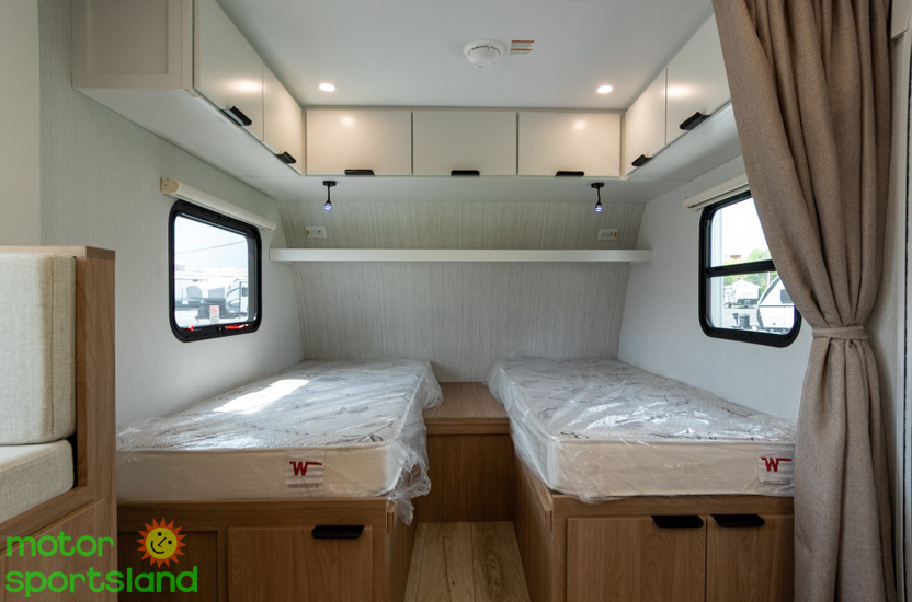 2027 Winnebago Micro Minnie 2200TBH - Image 27
