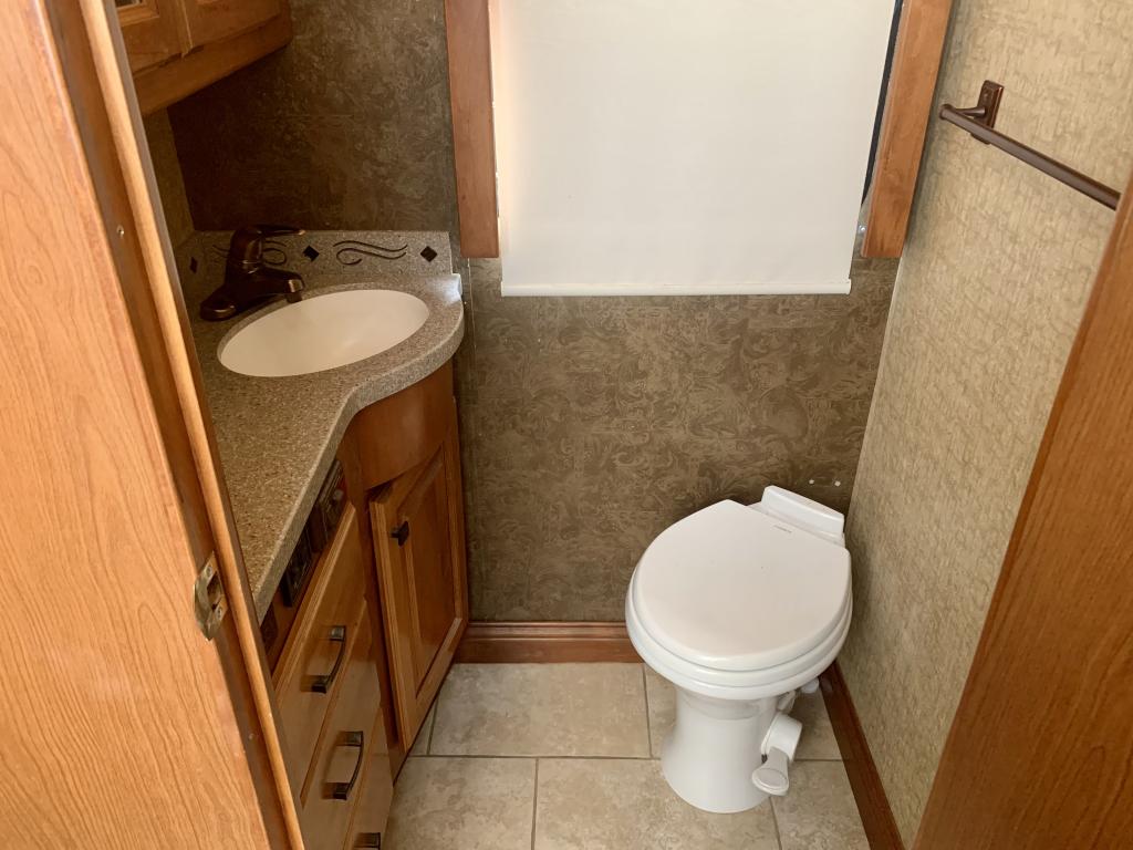 2014 ALLEGRO 36QSA - Image 37