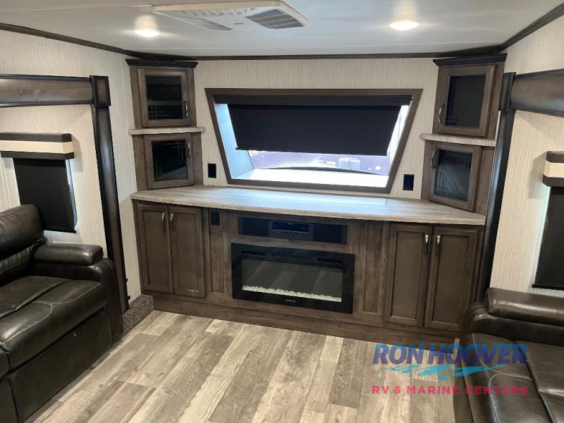 2021 FOREST RIVER 379FLOK - Image 37