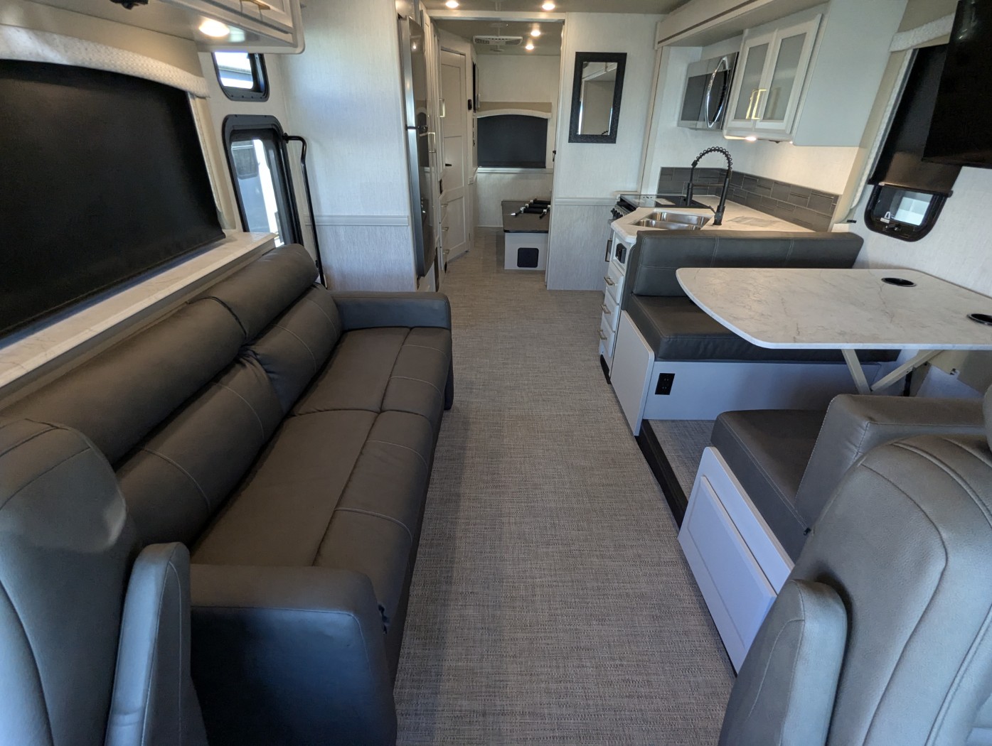 2026 Fleetwood Flair 28A - Image 12