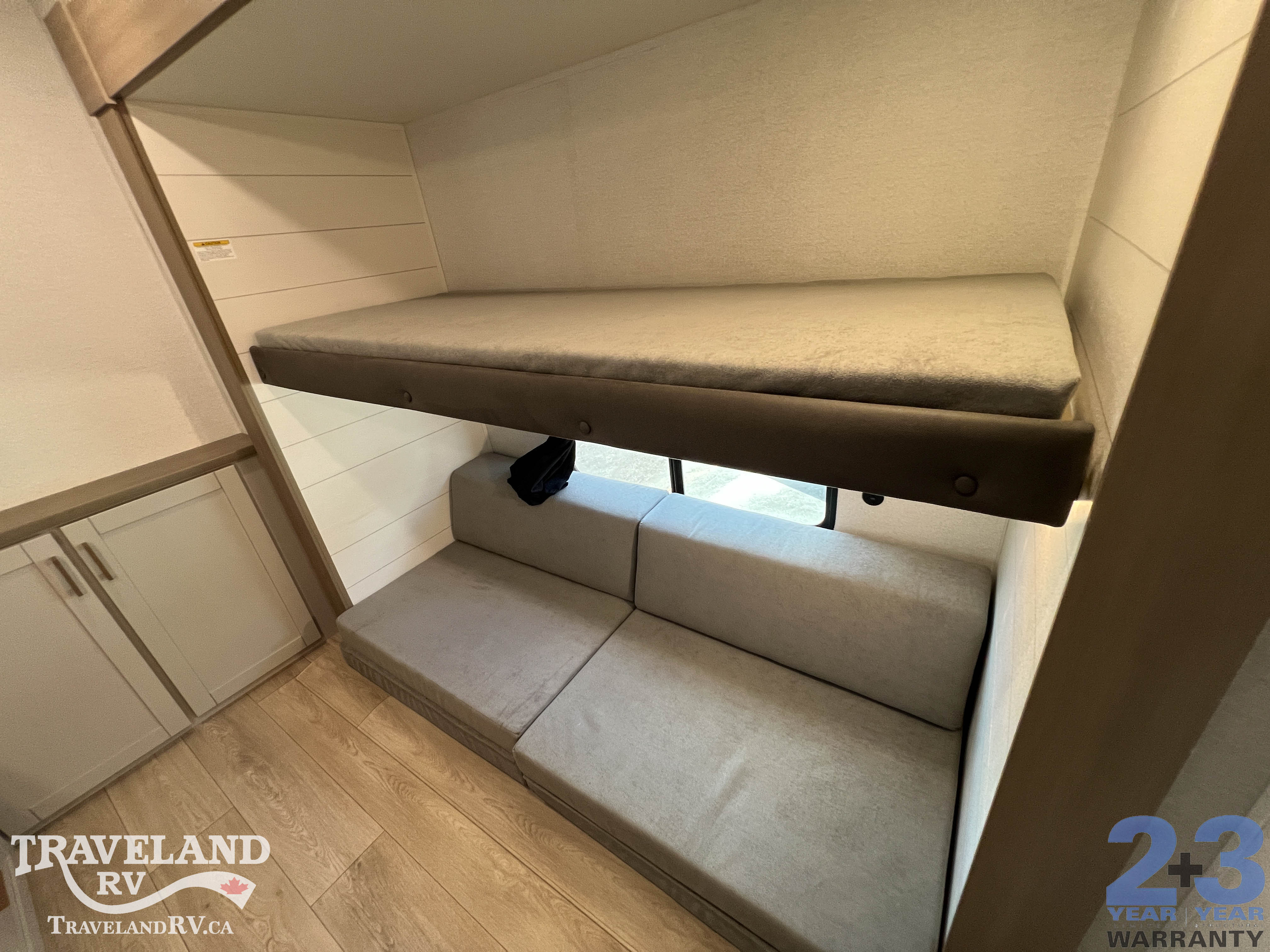 2027 JAYCO JAY FLIGHT 333BTS - Image 32