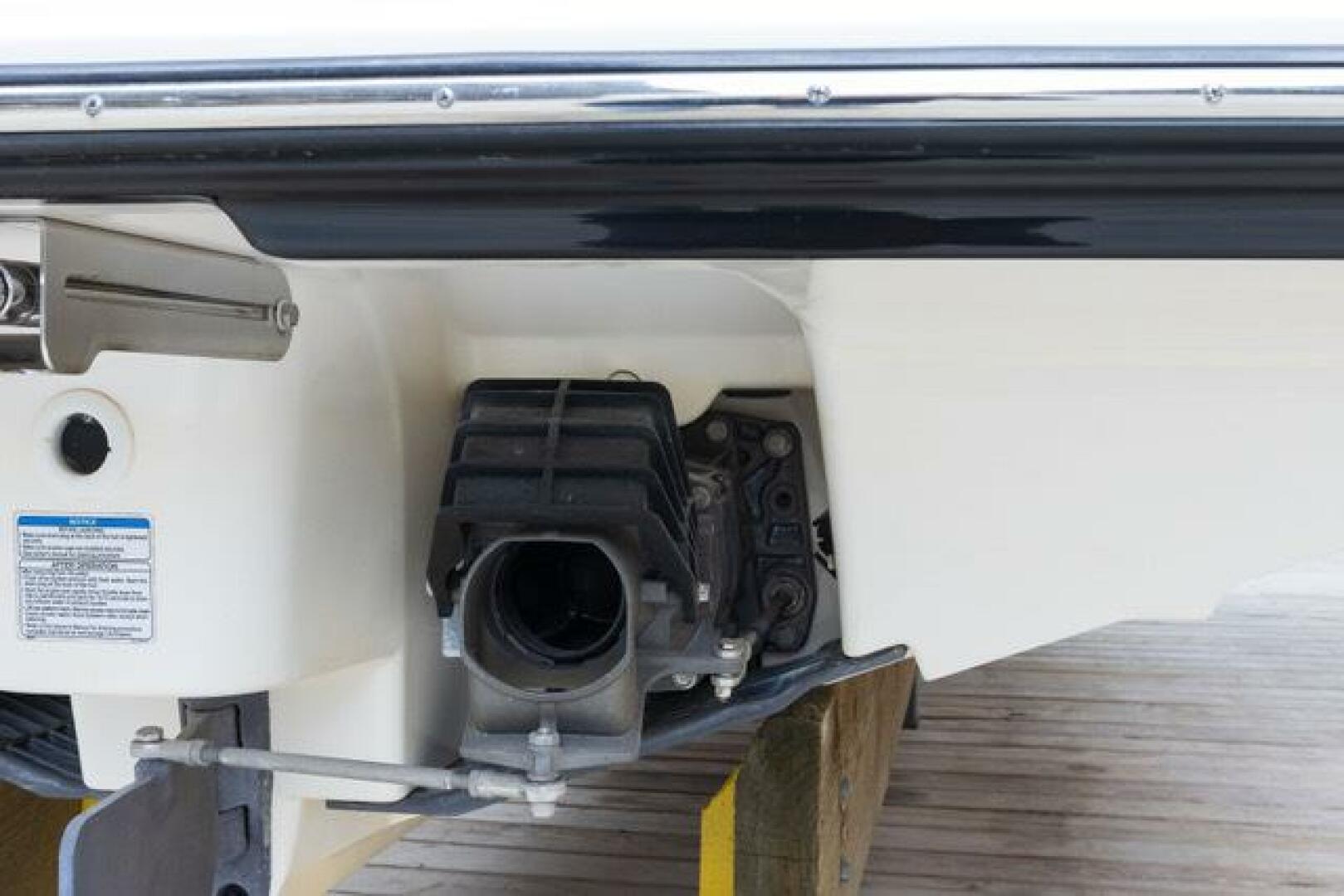 2016 Yamaha Boats 242 Limited S E-Series - Image 50