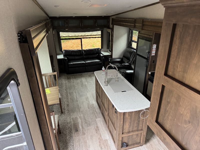 2020 Dutchmen Astoria 3003RLF - Image 22