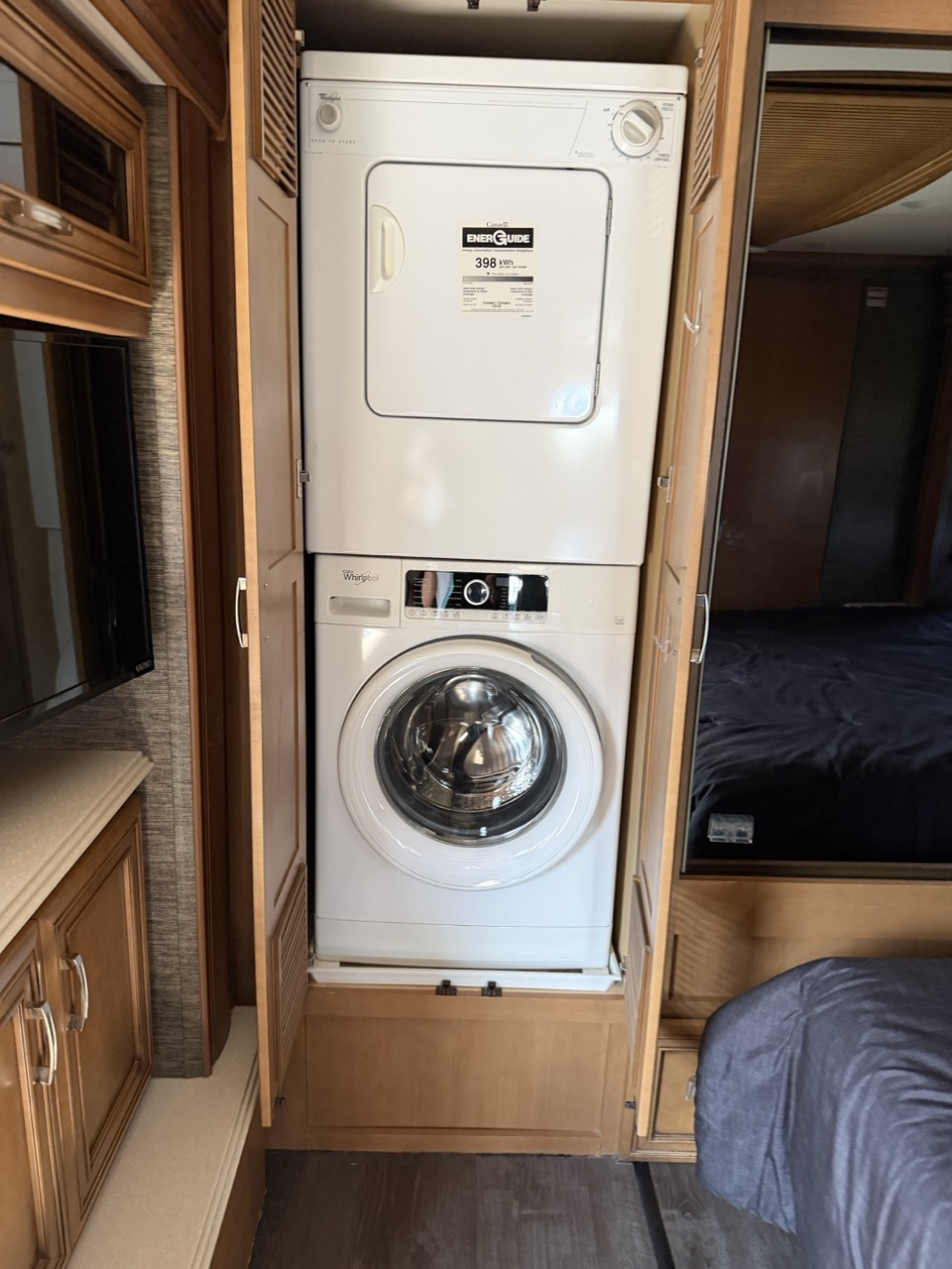 2016 Newmar Ventana LE 4044 - Image 20