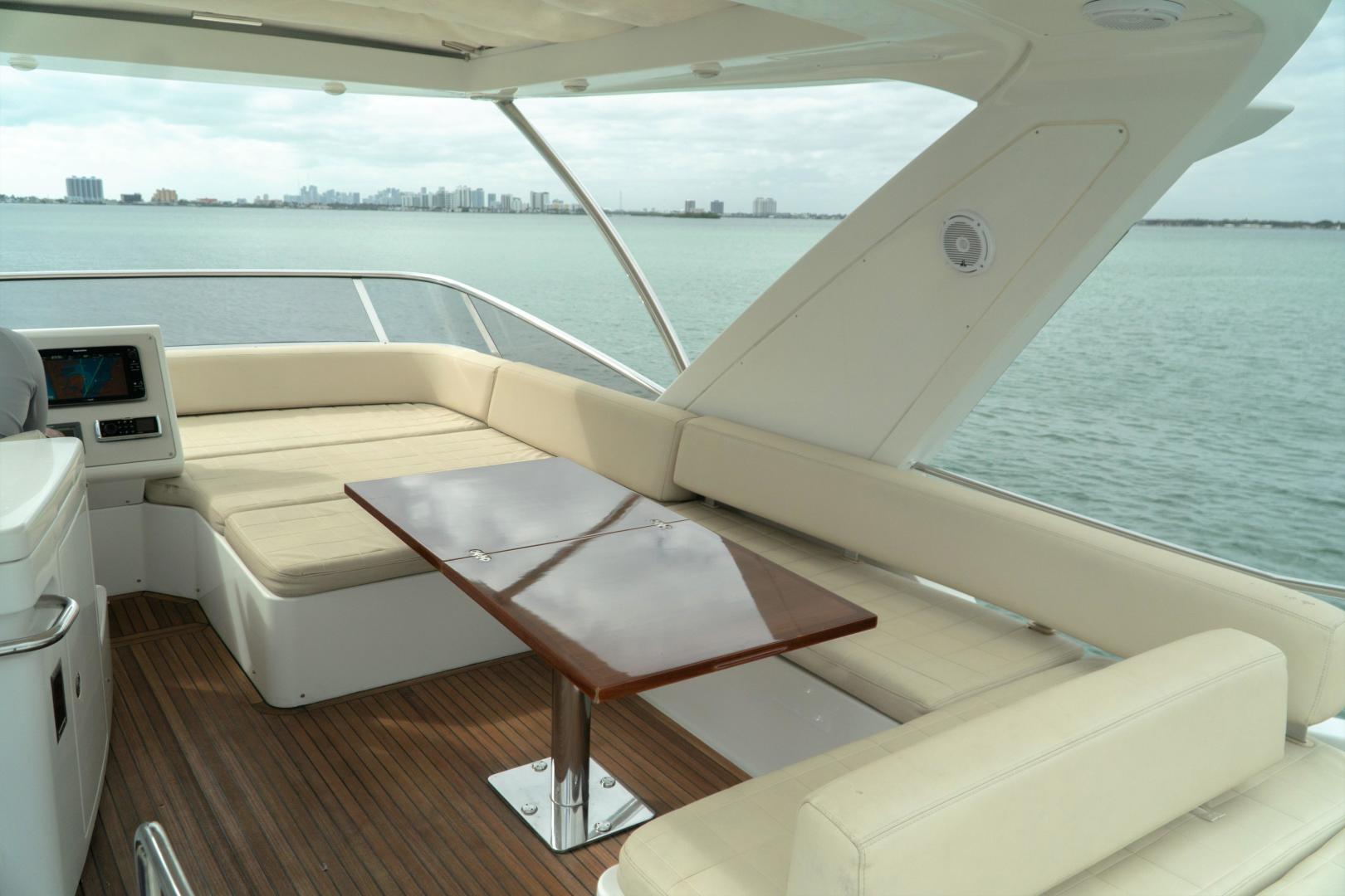 2013 Azimut FLY54 - Image 13
