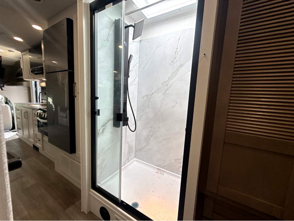 2027 JAYCO GREYHAWK 29MV - Image 21
