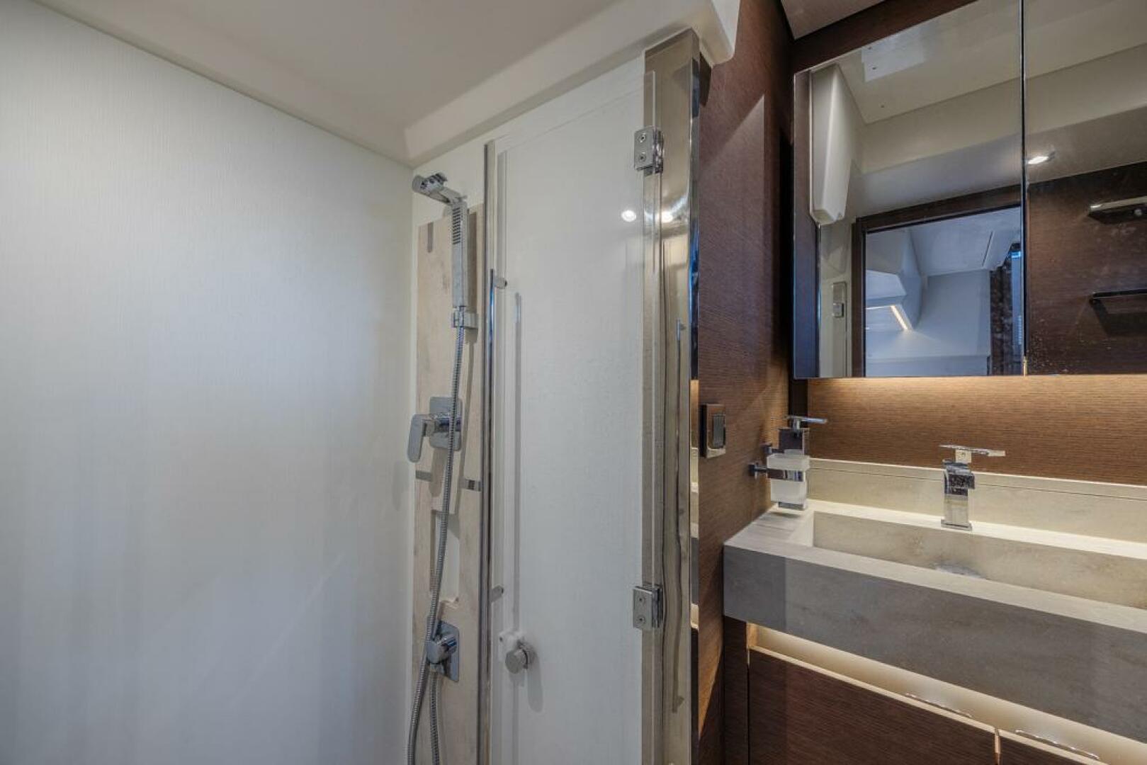 2021 Prestige 520 Flybridge - Image 51