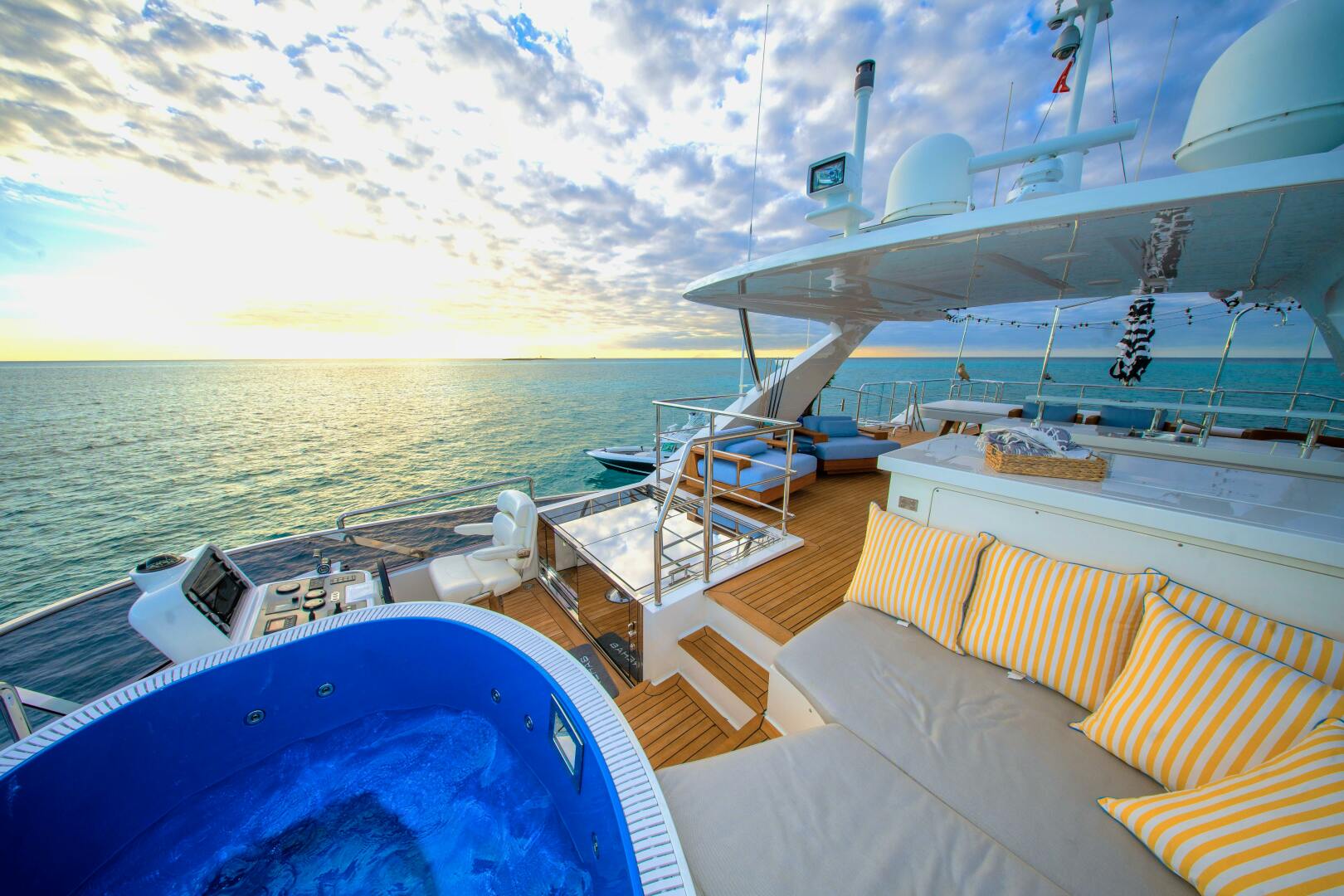 2015 Benetti Benetti Tradition Supreme 108 - Image 31