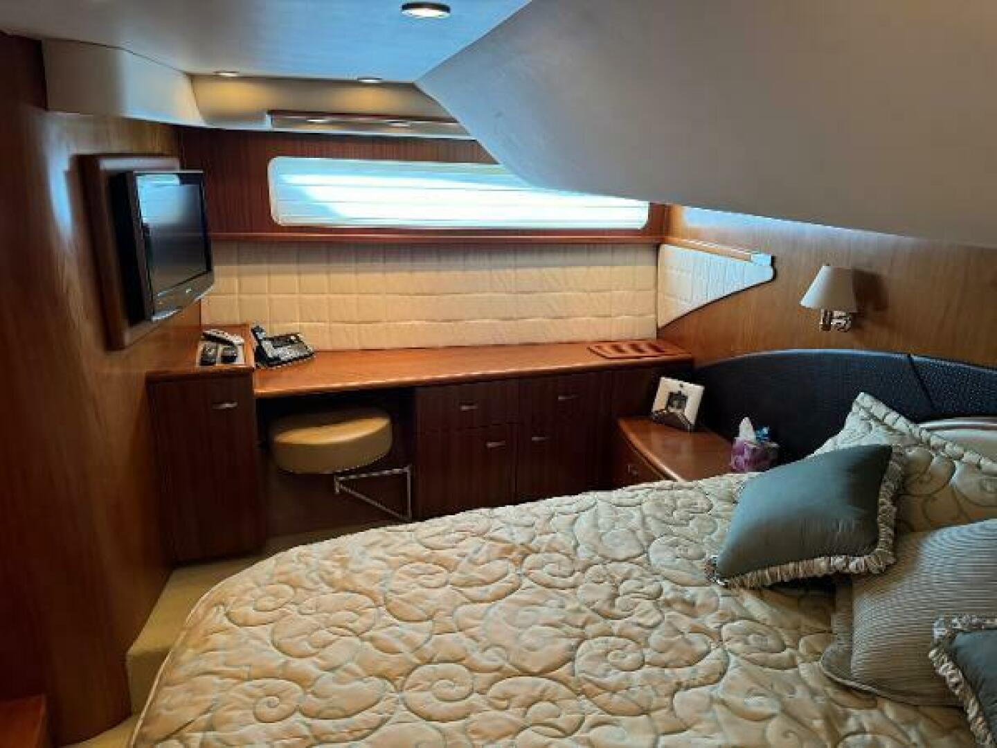 2010 Tiara Yachts 5800 Sovran - Image 79