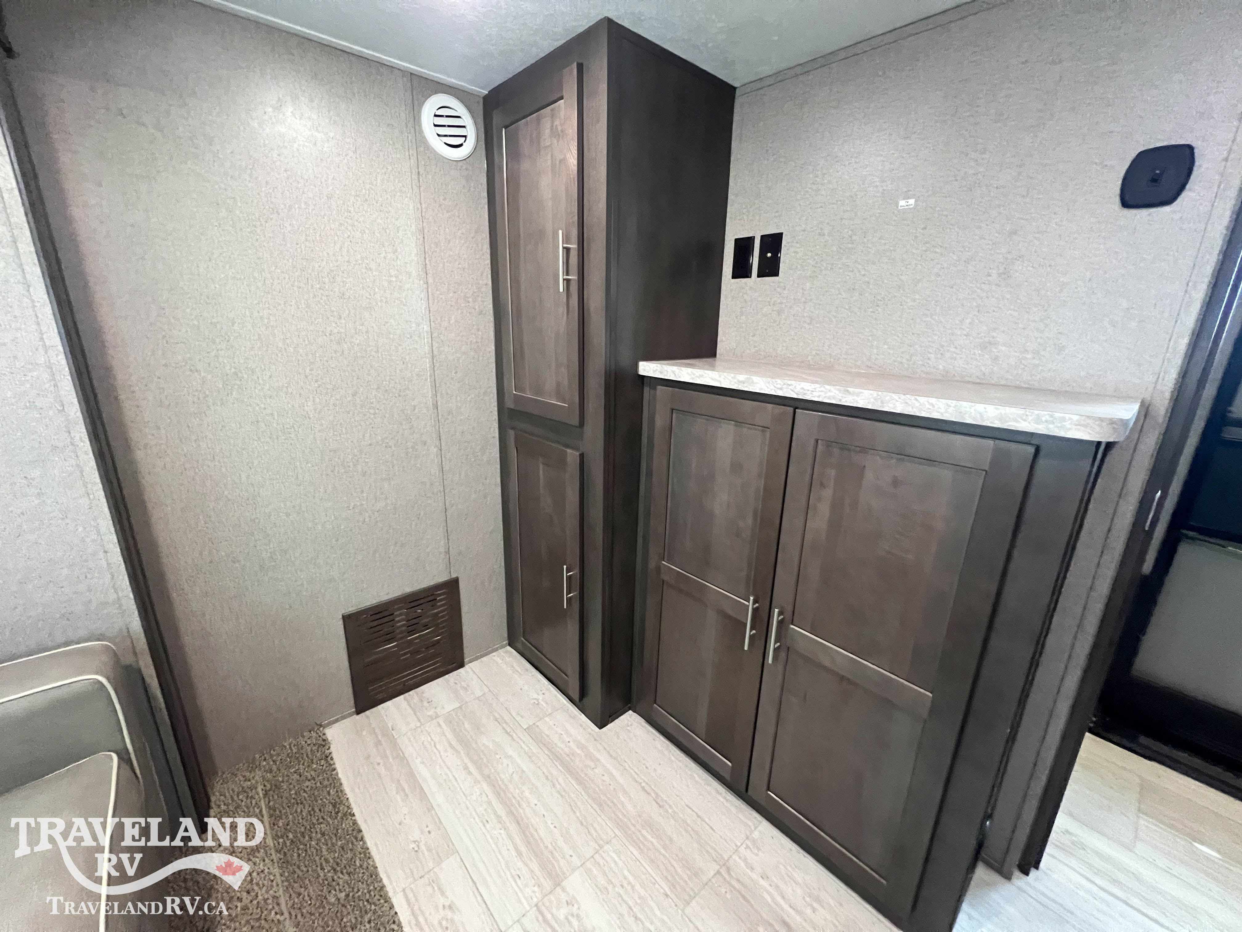 2020 Forest River Rockwood Signature Ultra Lite 2896MB - Image 23