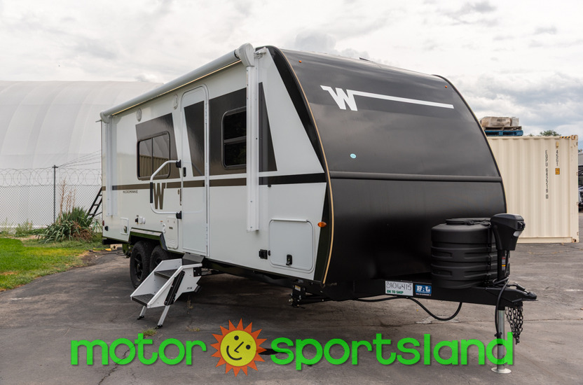 2027 Winnebago Micro Minnie 2200TBH - Image 1
