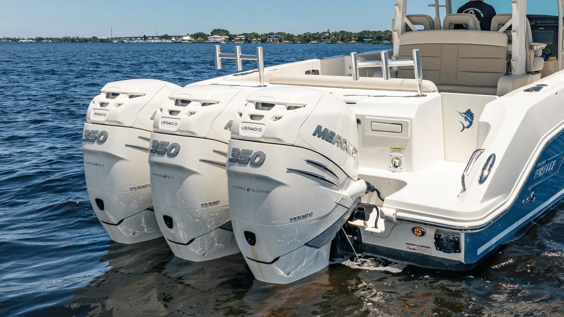 2018 Boston Whaler 380 Outrage - Image 49