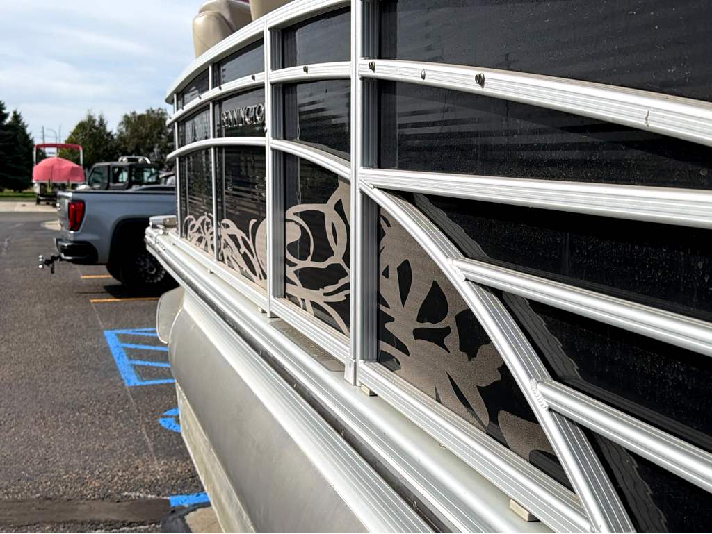2013 Bennington 2275RL - Image 23