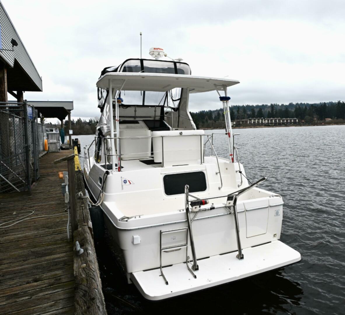 1996 Bayliner 4087 Aft Cabin Motoryacht - Image 8