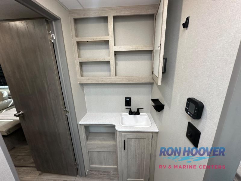 2026 COACHMEN 333DORM - Image 32