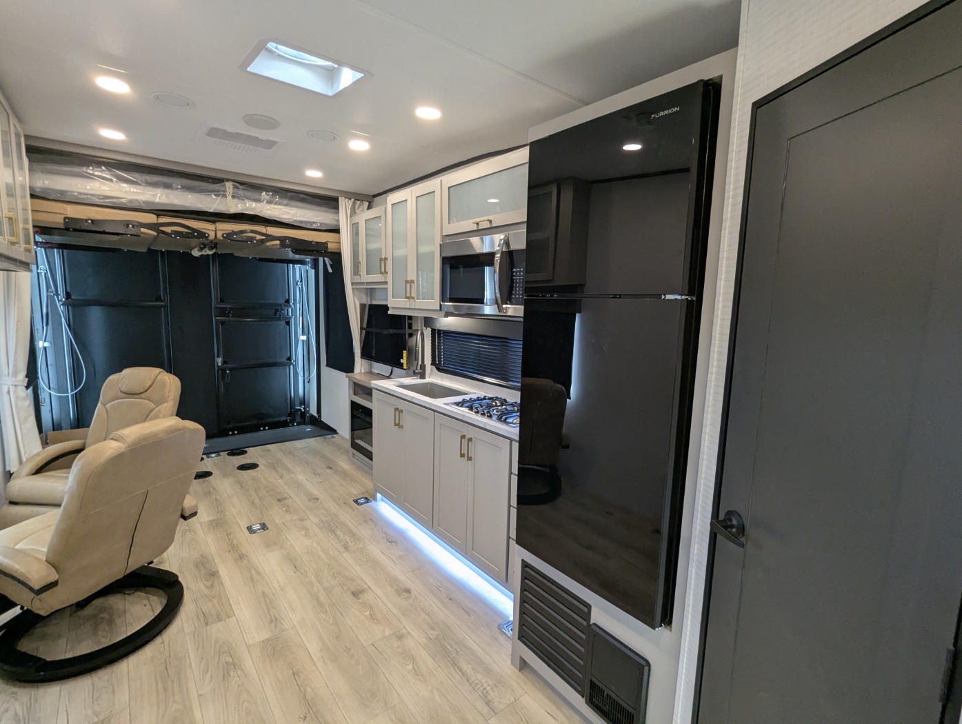 2026 Forest River Stealth 2215 - Image 12