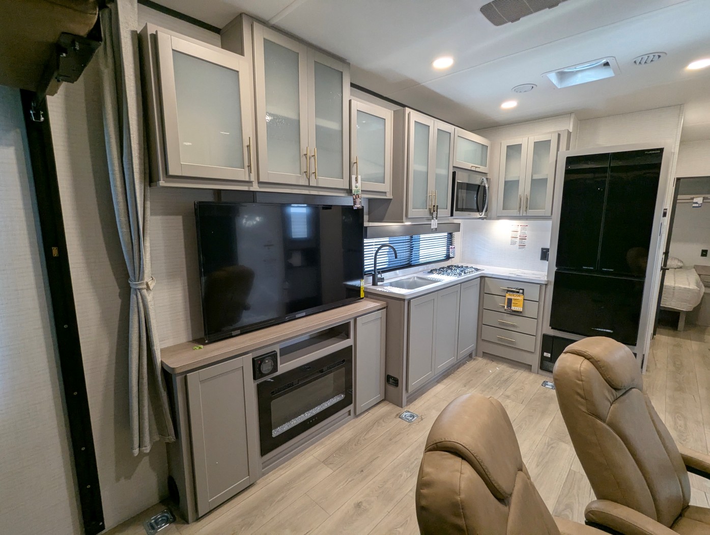 2026 Forest River Stealth 2730 - Image 23