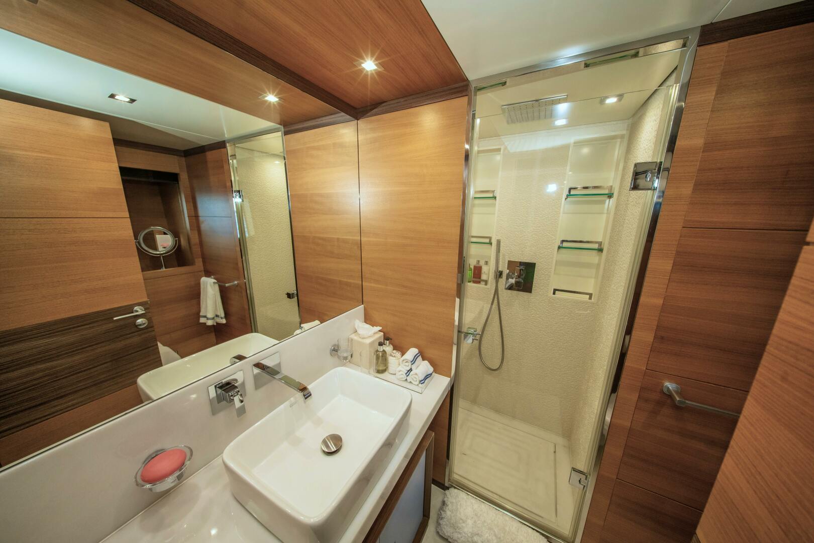 2015 Benetti Benetti Tradition Supreme 108 - Image 19