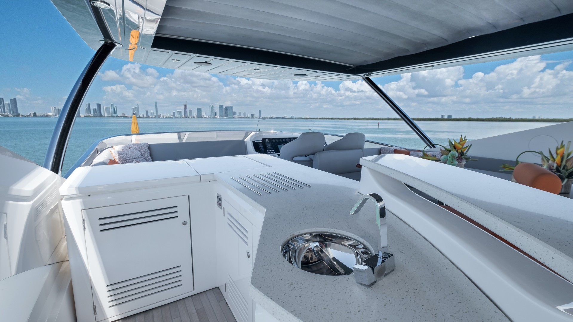 2018 Sunseeker 86 Yacht - Image 13