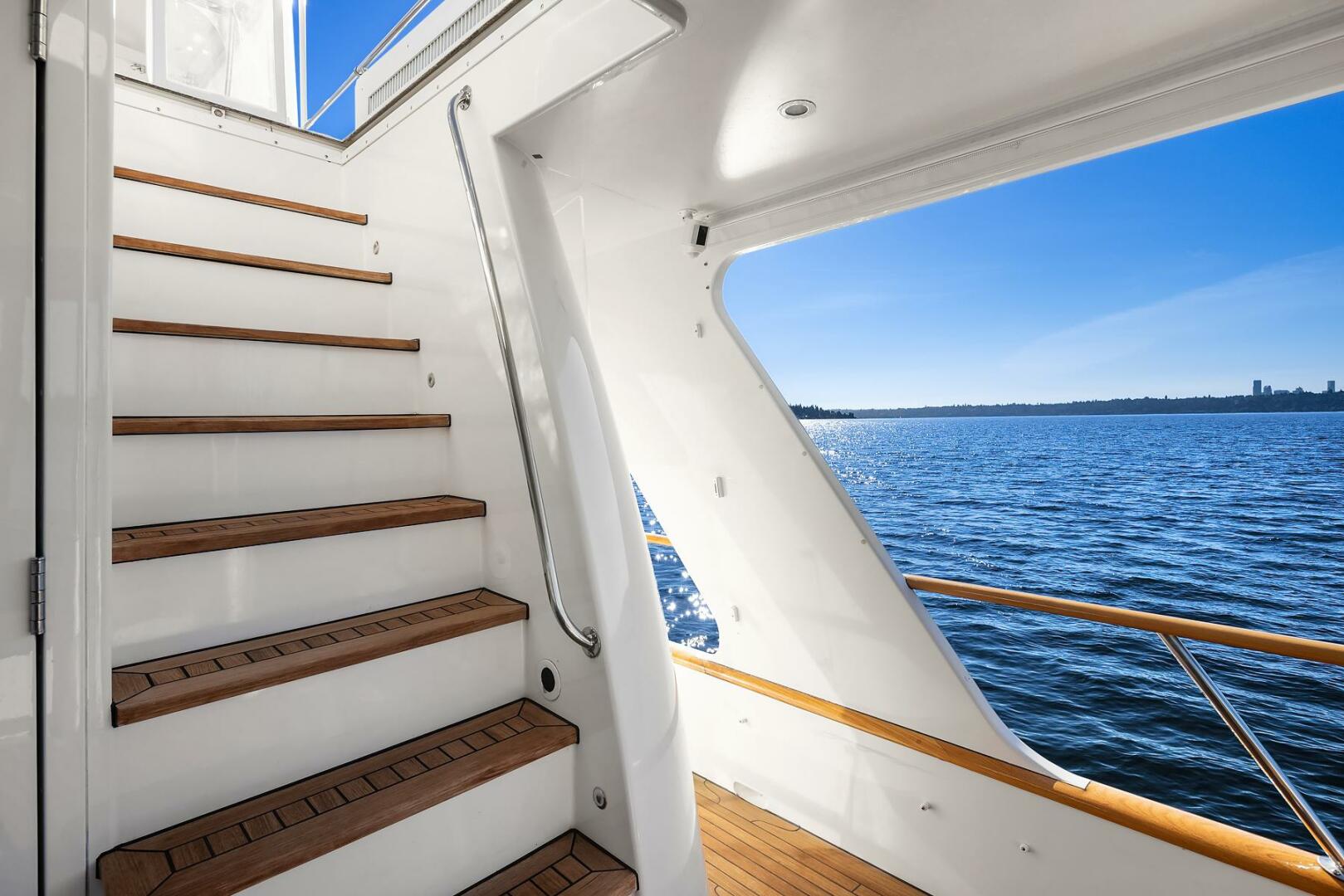 2001 Rayburn Custom Yachts Flush Deck - Image 60