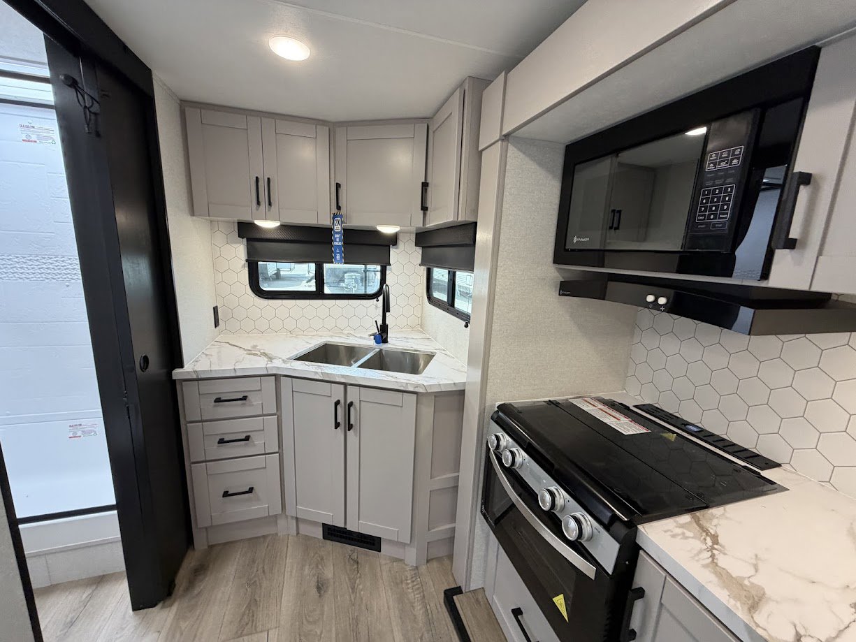 2026 JAYCO JAY FEATHER 21MML - Image 24