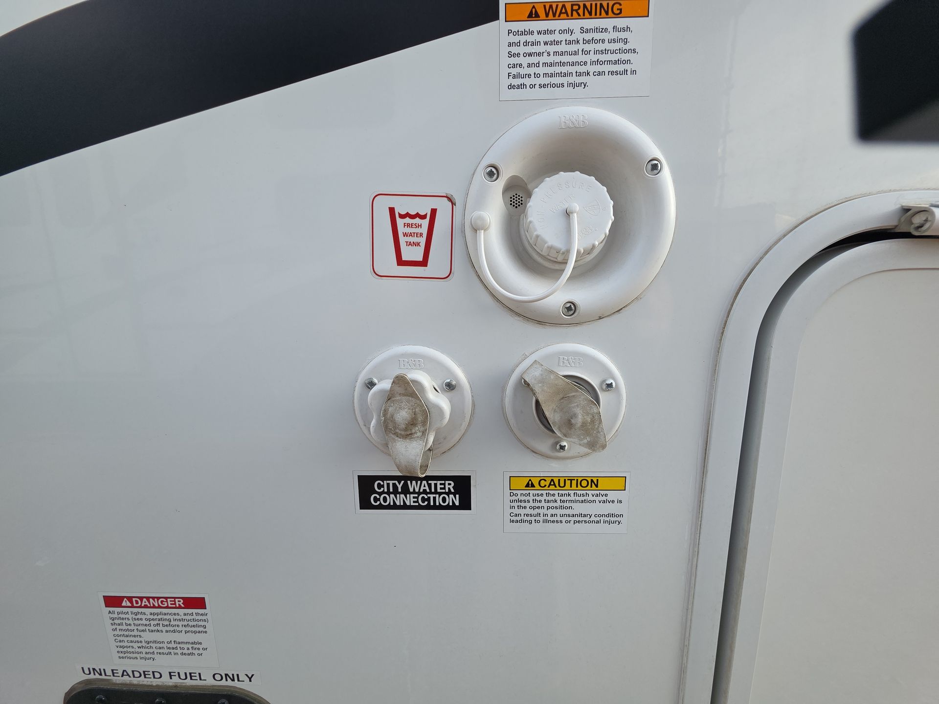 2025 Thor Motor Coach Four Winds 28Z - Image 14
