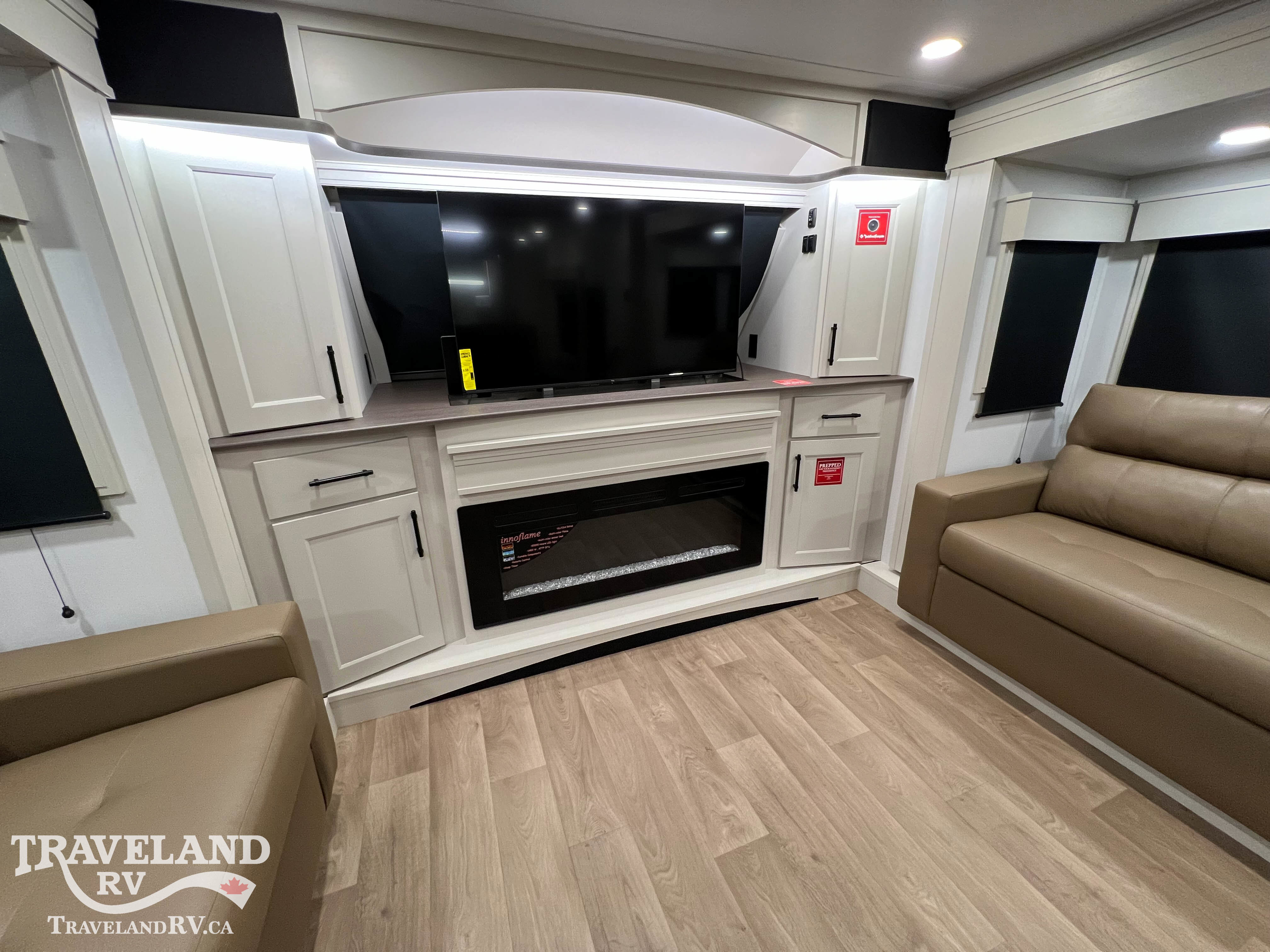 2026 Grand Design Solitude 380FL - Image 30