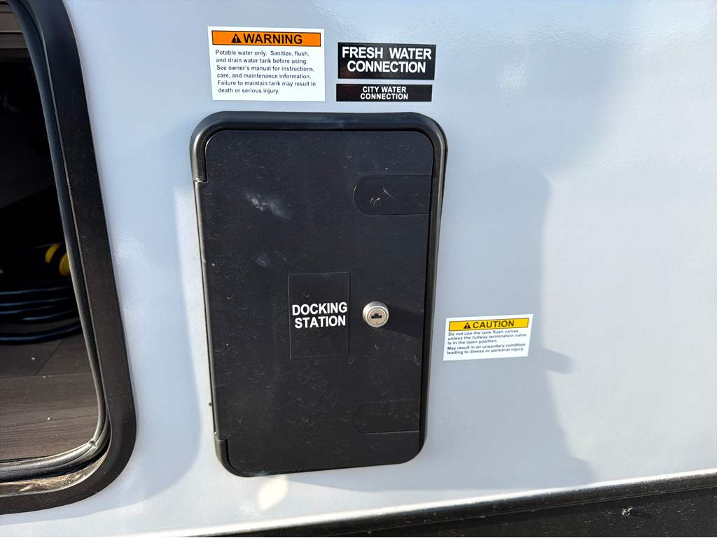 2027 VENTURE RV STRATUS 231VRK - Image 12