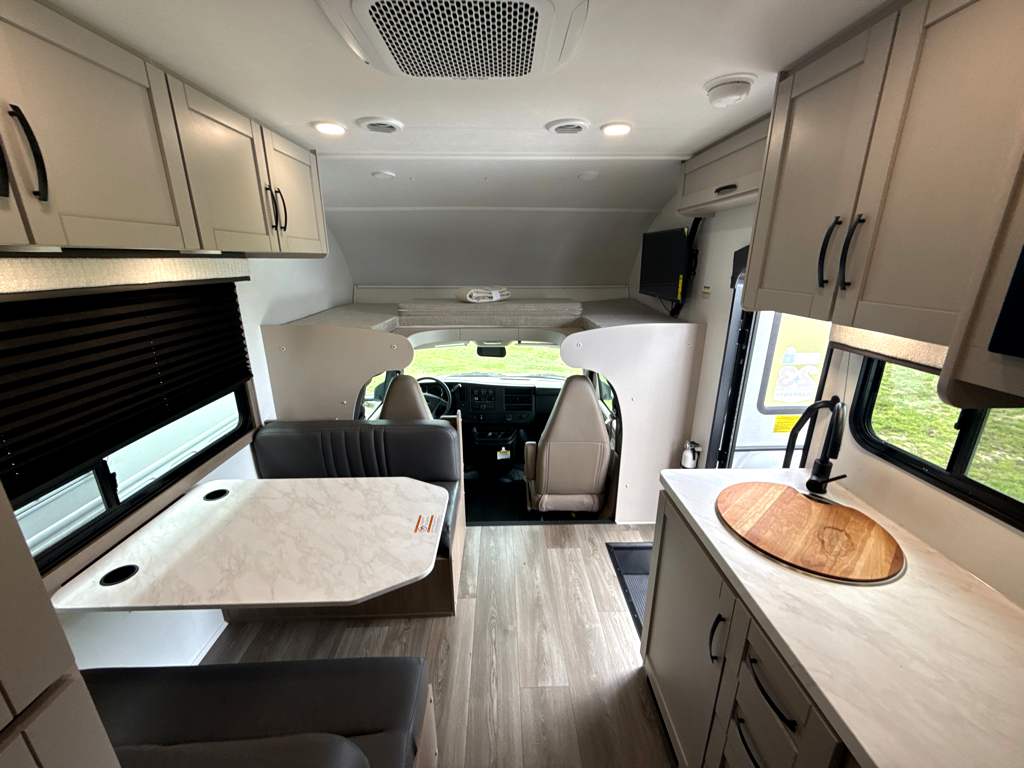 2027 ENTEGRA COACH ODYSSEY SE 22C - Image 11