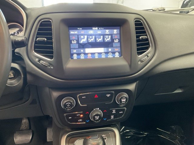 2021 Jeep Compass Utility 4D Latitude 4WD - Image 16