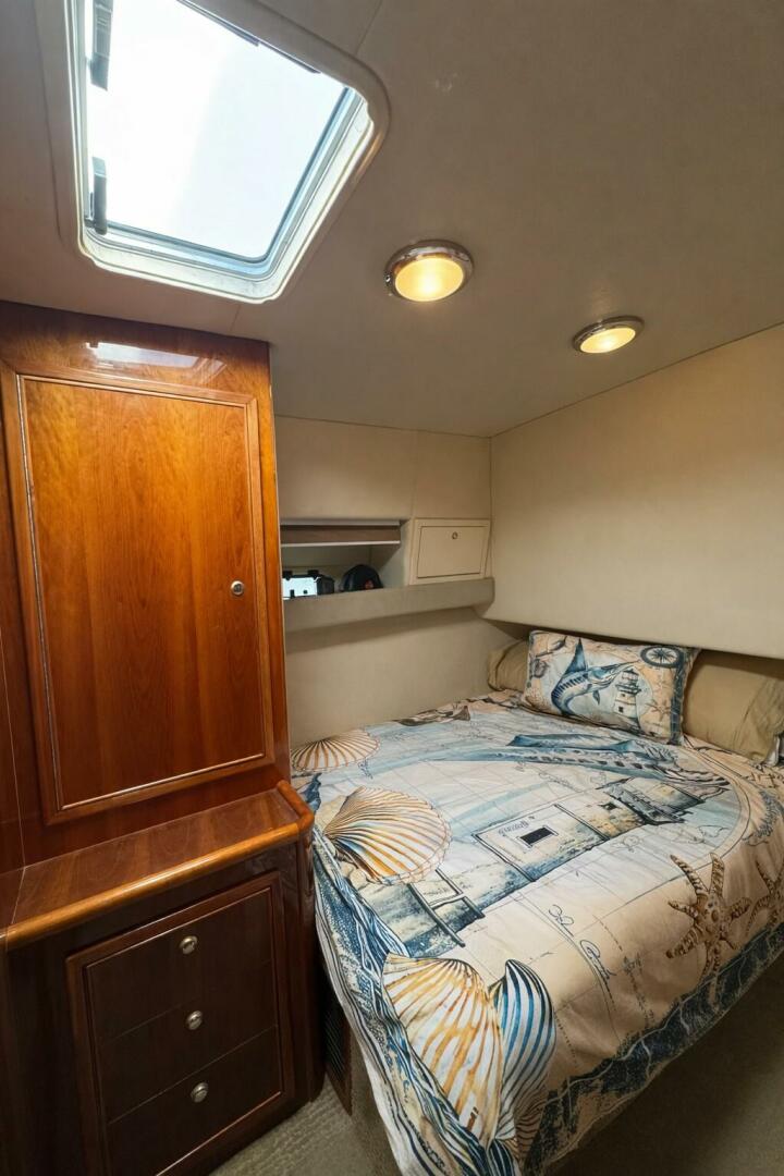 2002 Riviera 43 Flybridge - Image 9